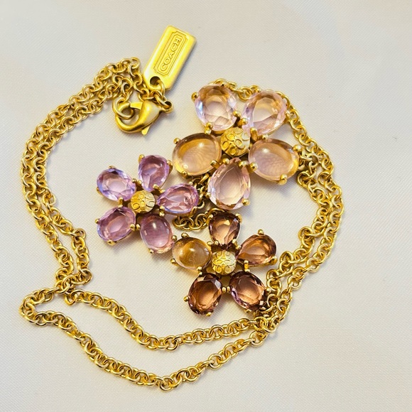 💰SOLD💰NWOT Coach Flower Charm Necklace - Picture 8 of 11
